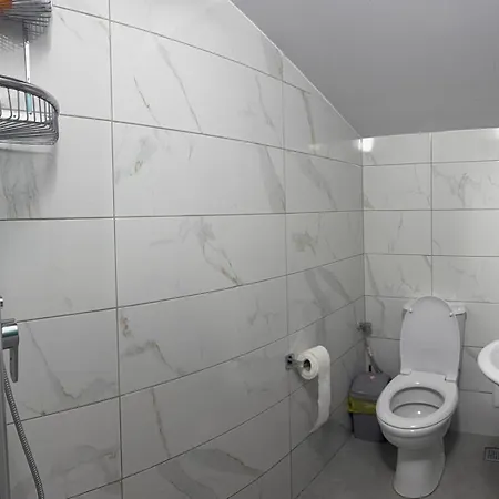 Rrjoll House Baks-Rrjoll