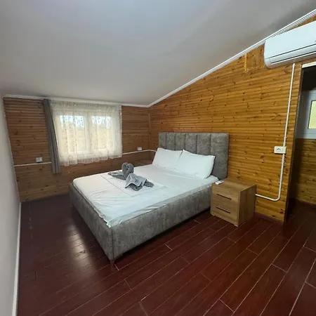 Rrjoll House Baks-Rrjoll